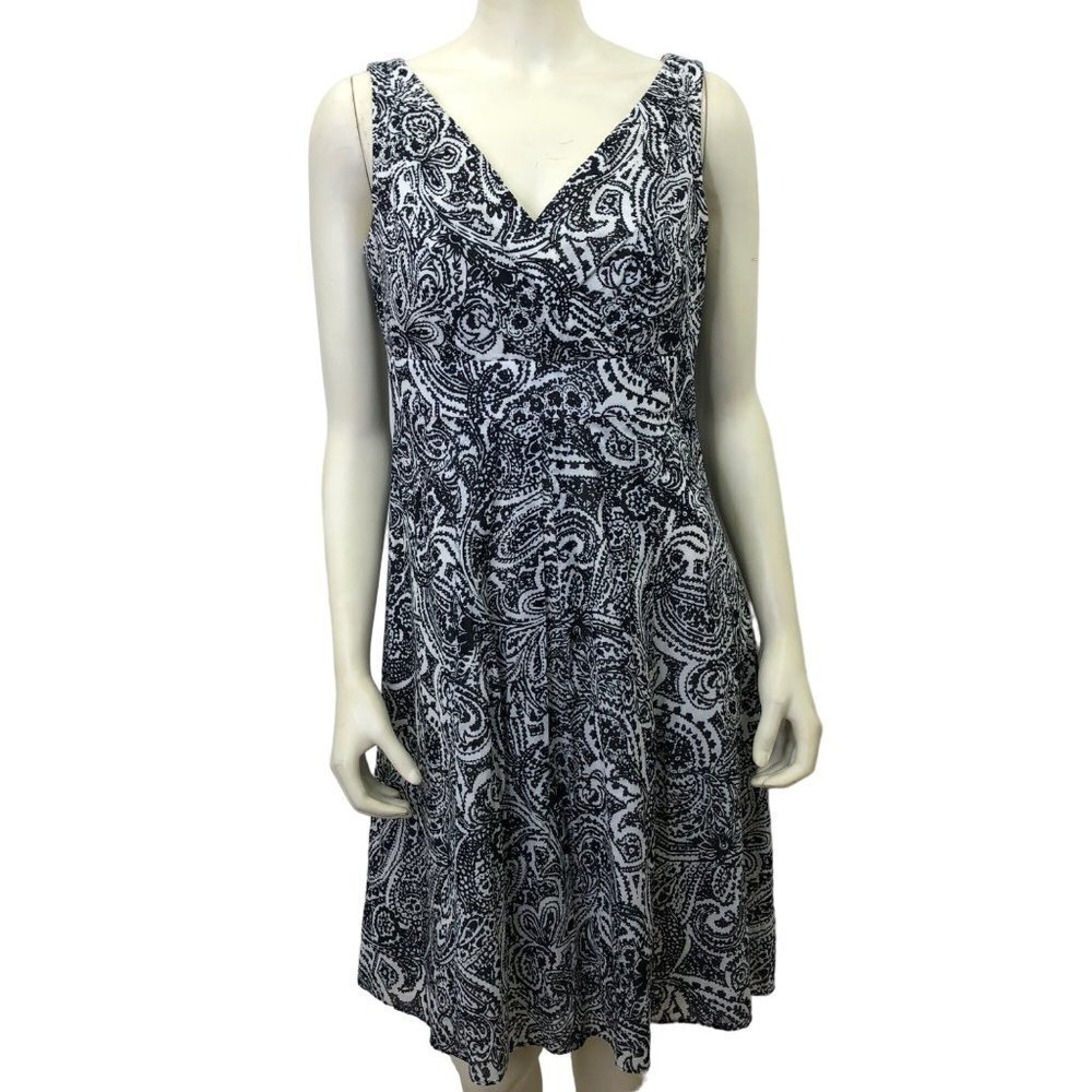 LANDS' END V NECK  COTTON A‎ LINE DRESS SIZE 8